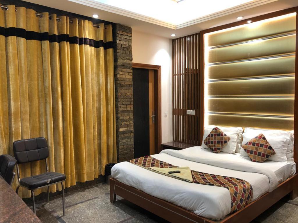 Stay @ 203 Noida Exterior foto